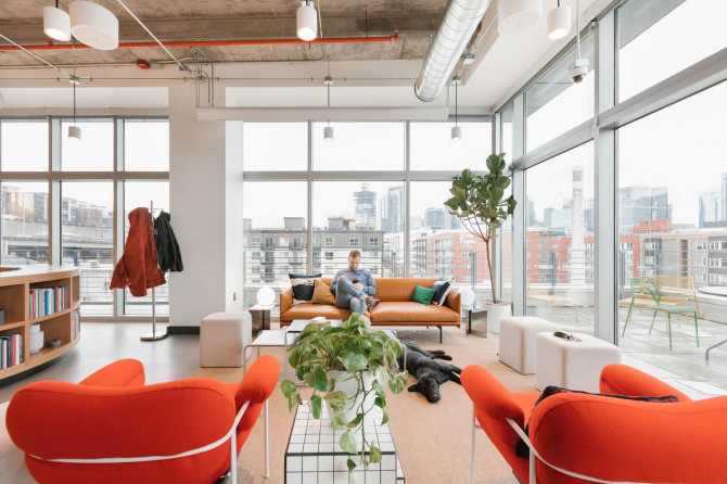 20190213 WeWork 500 Yale Ave N - Common Areas - Couch Area